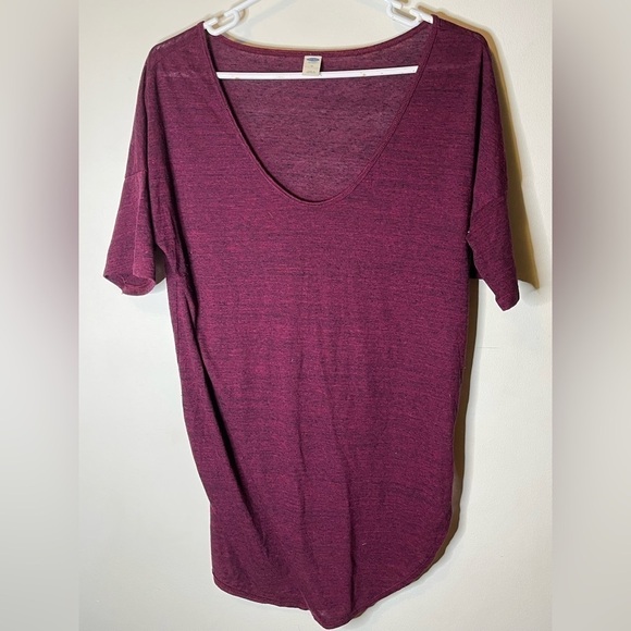 Maroon scoop neck tee Size Medium - Picture 1 of 4